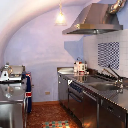 Apartment In Giuditta Pasta On The Lake Shore